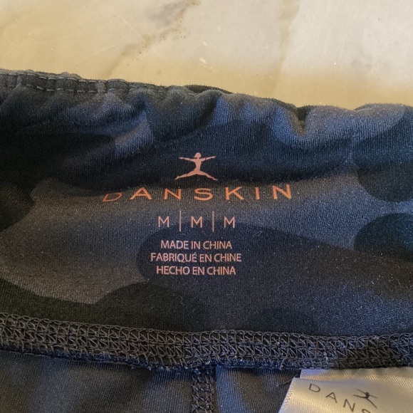 DANSKIN HIGH RISE LEGGINGS WOMEN SIZE M CAMO PRINT - Picture 6 of 13